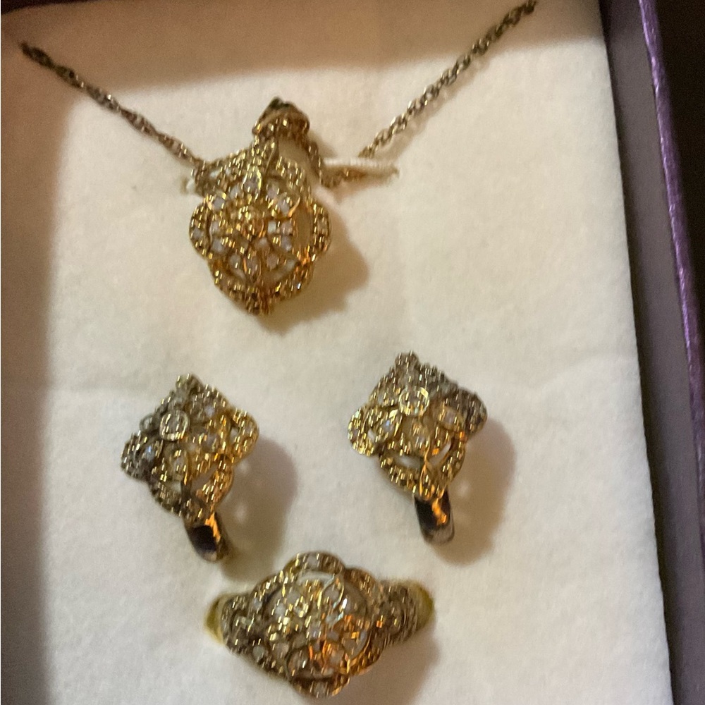 18KT over S/S .30ctw diamond round set